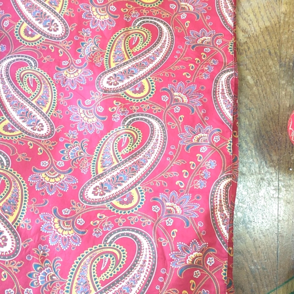 Pottery Barn Paisley Table Runner Size 18"x 70" Holiday Celebrations